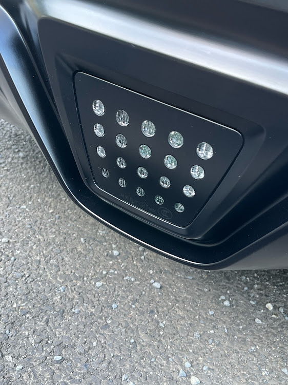 スープラの早朝洗車・日陰を求めて…・鬼滅の刃　無限城篇　第一章　猗窩座再来・スープラ再来・宴の時間だに関するカスタム事例の投稿画像4枚目