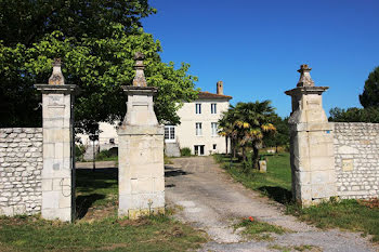 propriété à Pons (17)