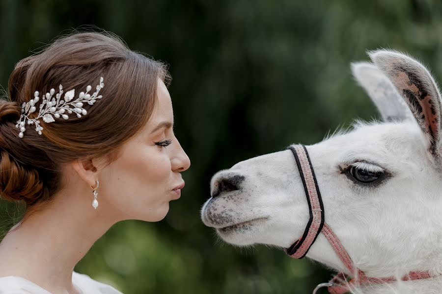 Wedding photographer Viktor Lyubineckiy (viktorlove). Photo of 15 September 2020