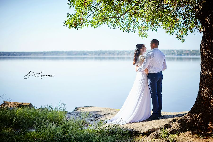 Photographe de mariage Aleksandr Lizunov (lizunovalex). Photo du 25 septembre 2018