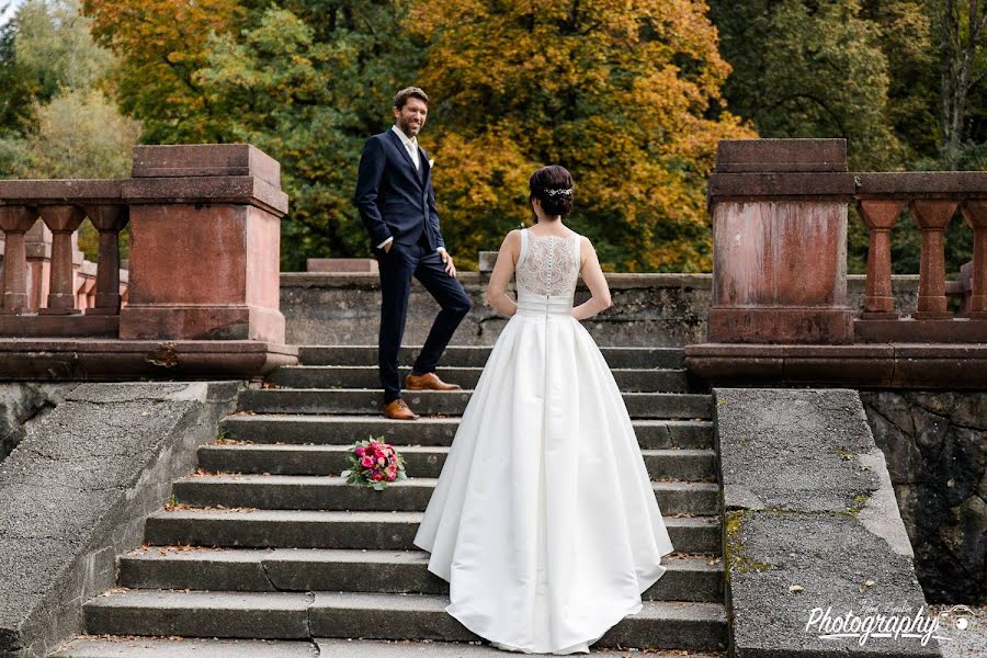 Svatební fotograf René Gruber (renegruber). Fotografie z 11.května 2019