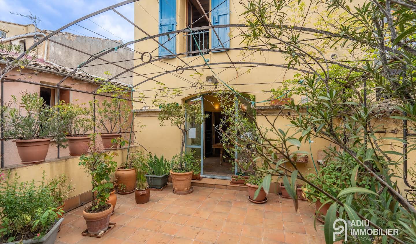 House with terrace Uzès