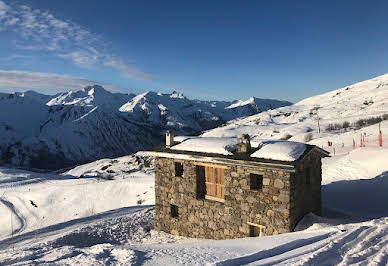 Chalet avec terrasse 1