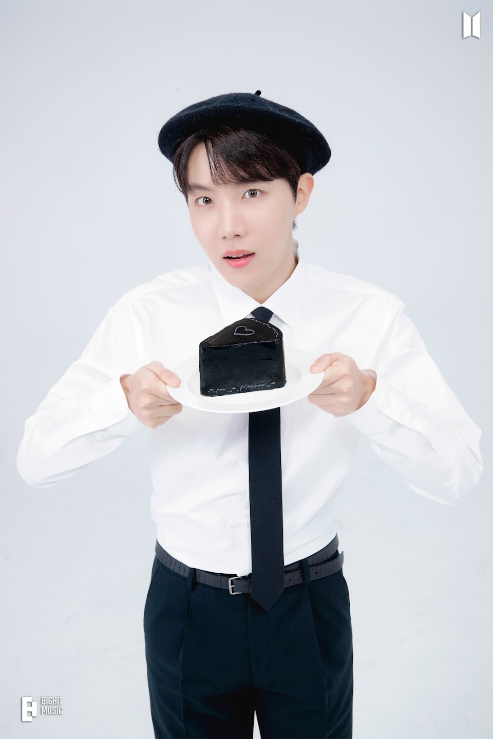 BIGHIT MUSIC Releases 20+ Photos Of BTS's J-Hope From Throughout The Past  Year To Celebrate His 28th Birthday - Koreaboo