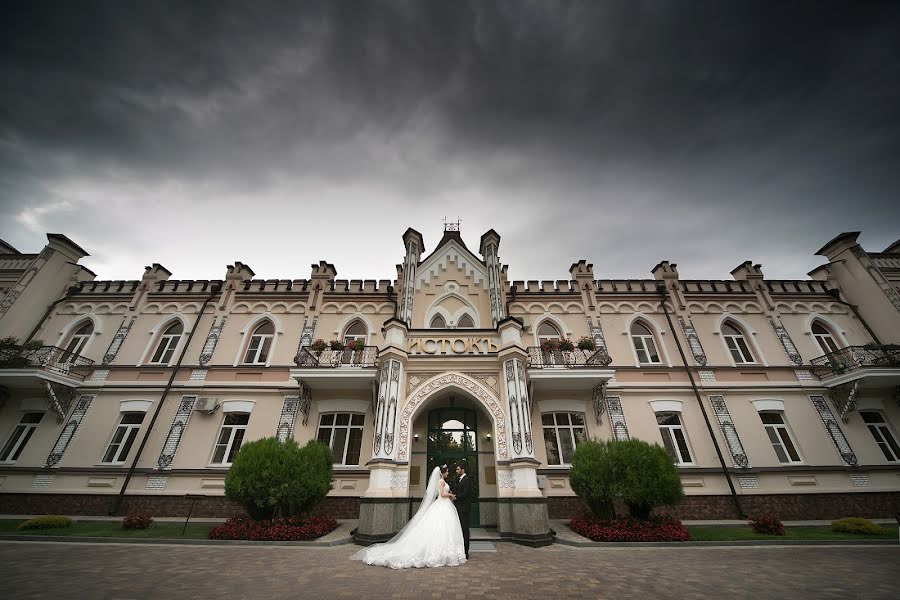 Fotografer pernikahan Oleg Roy (olegroy). Foto tanggal 17 Agustus 2017