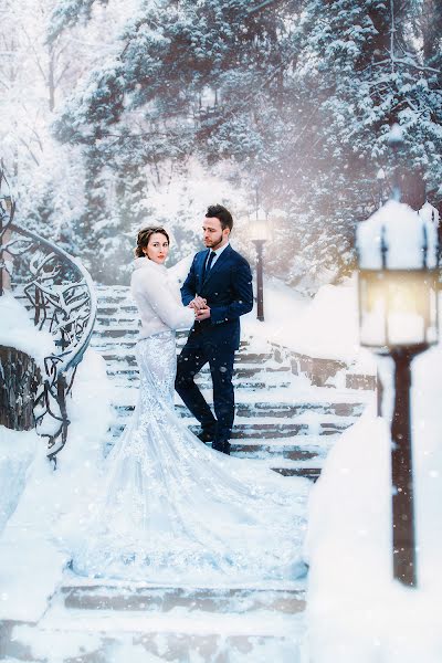 Hääkuvaaja Sergey Fedorchenko (fenix1976). Kuva otettu 8. joulukuuta 2019