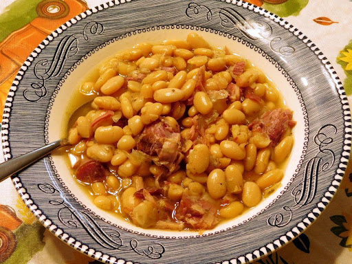 Ham Hocks & Beans (Slow Cooker)