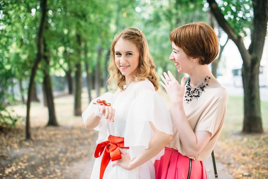 Fotógrafo de casamento Aleksandra Kudrina (girlweb). Foto de 12 de setembro 2018