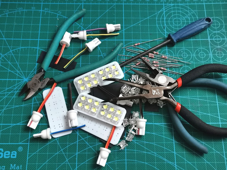 S660のディア工房・自作ＬＥＤライセンス灯に関するカスタム事例の投稿画像1枚目
