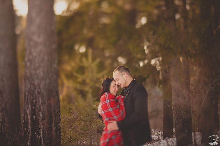 Fotografo di matrimoni Oleg Levi (levi). Foto del 2 marzo 2014