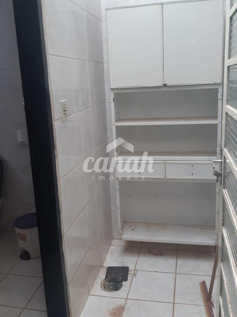 Casa à venda com 4 quartos, 300m² - Foto 14