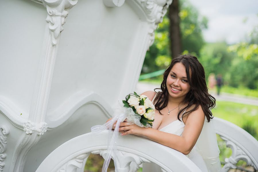 Bryllupsfotograf Mariya Kirillova (fosto). Bilde av 17 august 2014