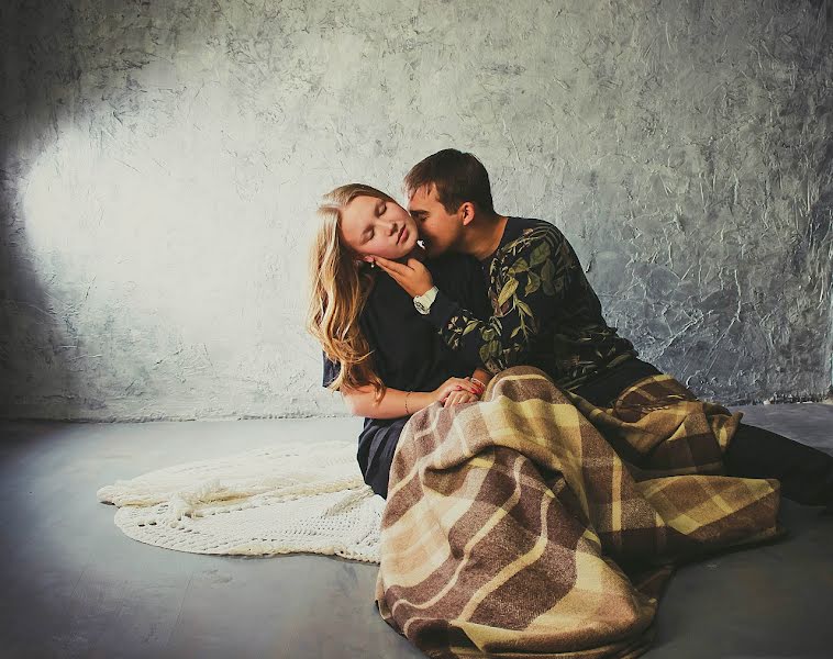 Fotografo di matrimoni Valeriya Gubina (leragubina). Foto del 10 novembre 2015