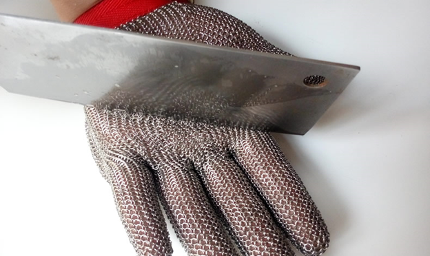 CHAINMAIL GLOVE