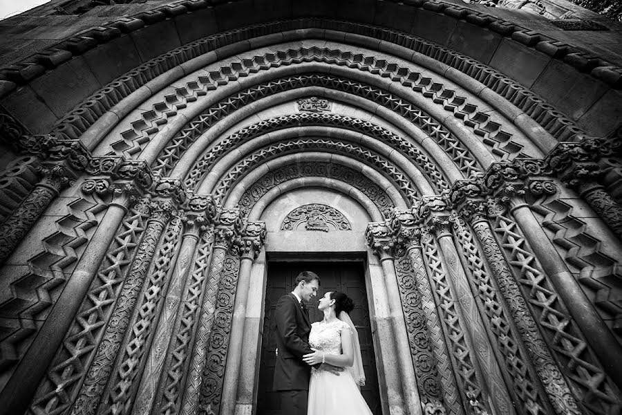 Wedding photographer Karolina Dmitrowska (dmitrowska). Photo of 26 April 2017