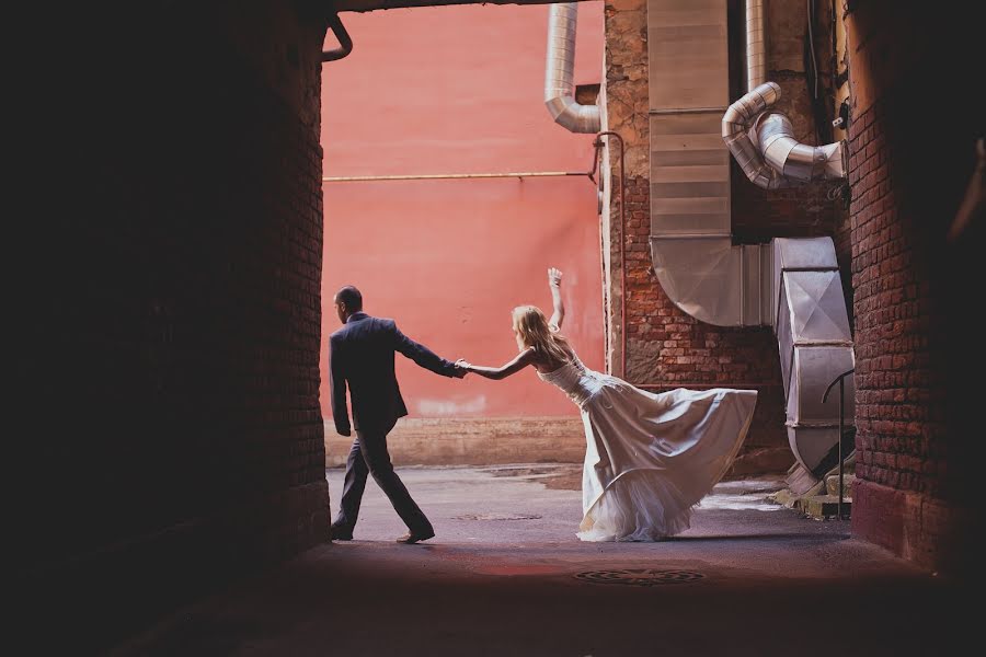 Fotógrafo de casamento Stanislav Kyun (stanislavkyun). Foto de 28 de agosto 2014