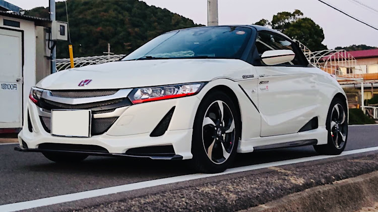 S660のドライブ・牛窓・LEDってスゴイ・ゴソゴソ作業中に関するカスタム事例の投稿画像1枚目