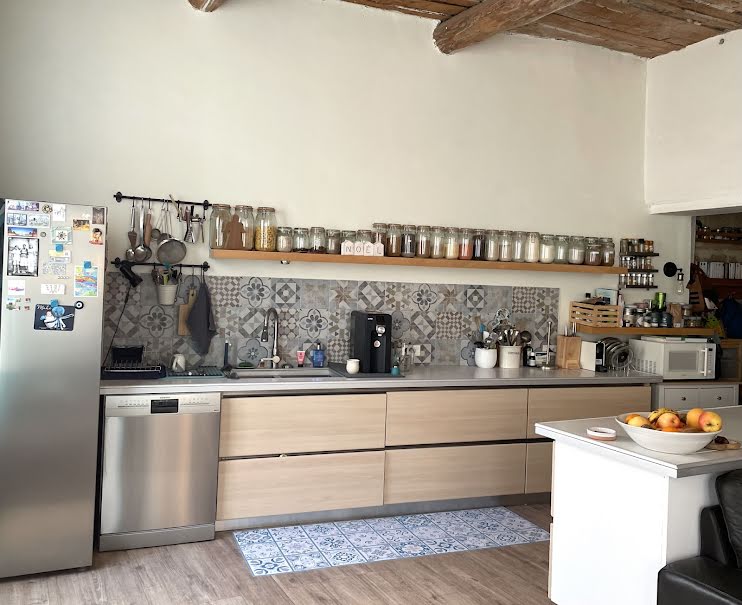 Vente maison 7 pièces 207 m² à Alleins (13980), 415 000 €