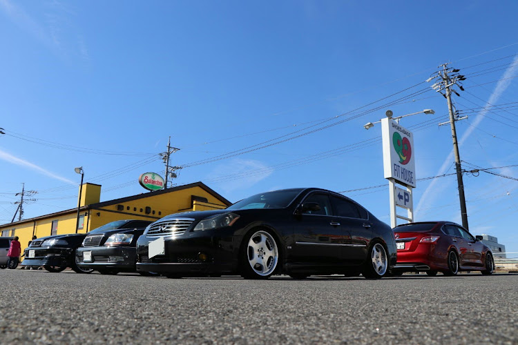フーガのオートプラネット名古屋 〜Cars&Coffee〜・チッタナポリ・OPS・フーガに関するカスタム事例の投稿画像2枚目