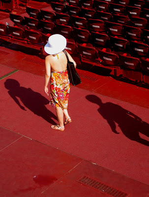 Into the Red! di Claudia Di Veglia