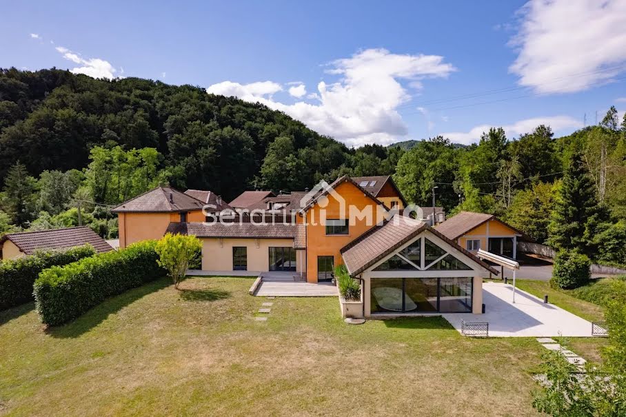 Vente maison 7 pièces 316 m² à Annecy (74000), 1 280 000 €