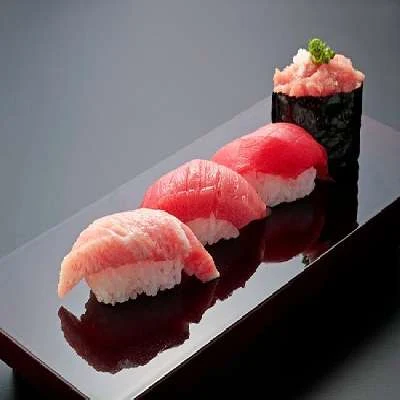 Tuna Nigiri (3 Pcs)