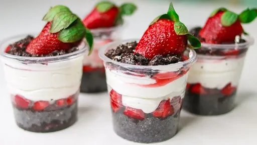 Strawberry Pudding Cup