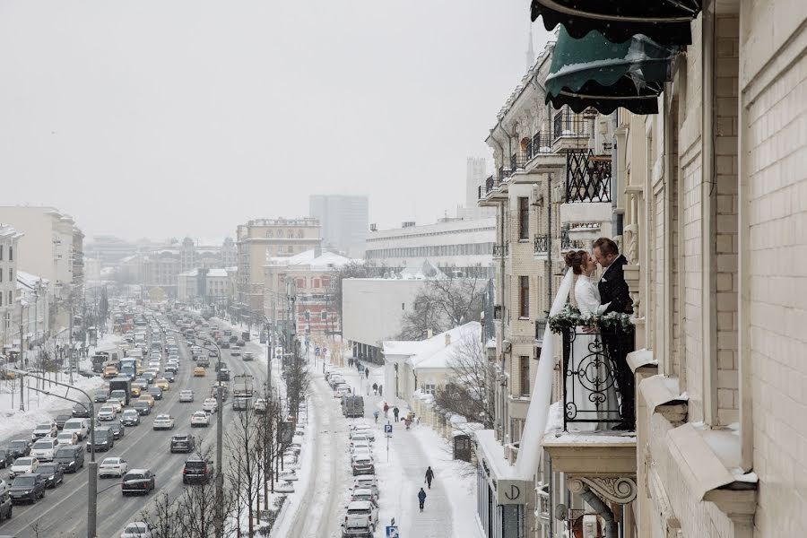 Fotograful de nuntă Elina Larchenkova (okeyelina). Fotografia din 26 februarie