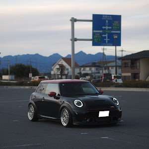 ミニ ハッチバック JCW