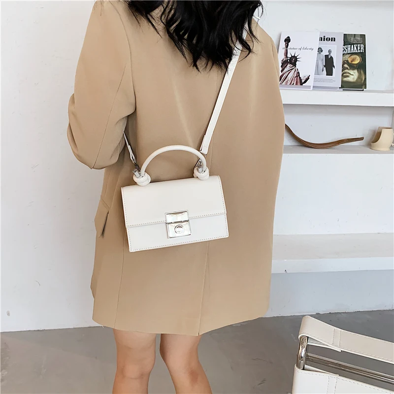 Title 11, Hochwertige Retro-Mode Handtasche im Western-St...