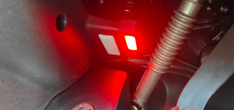 ミニ ハッチバックの3Dプリンター・フットランプ・DIY・フットライトに関するカスタム事例の投稿画像2枚目