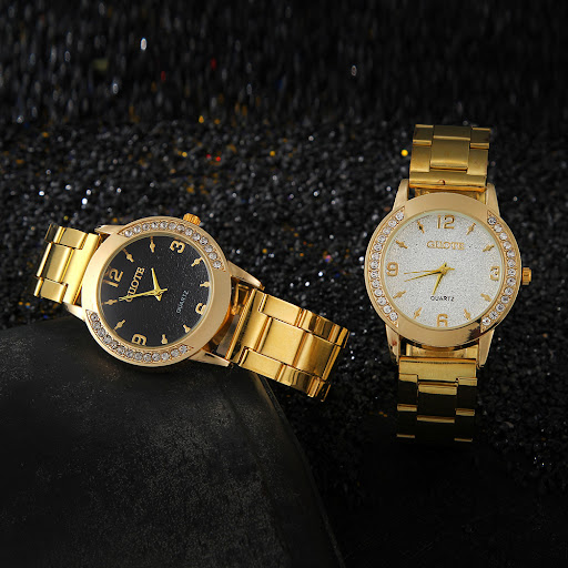 Title 7, Womens Fashion Diamond Case Quartz Watch