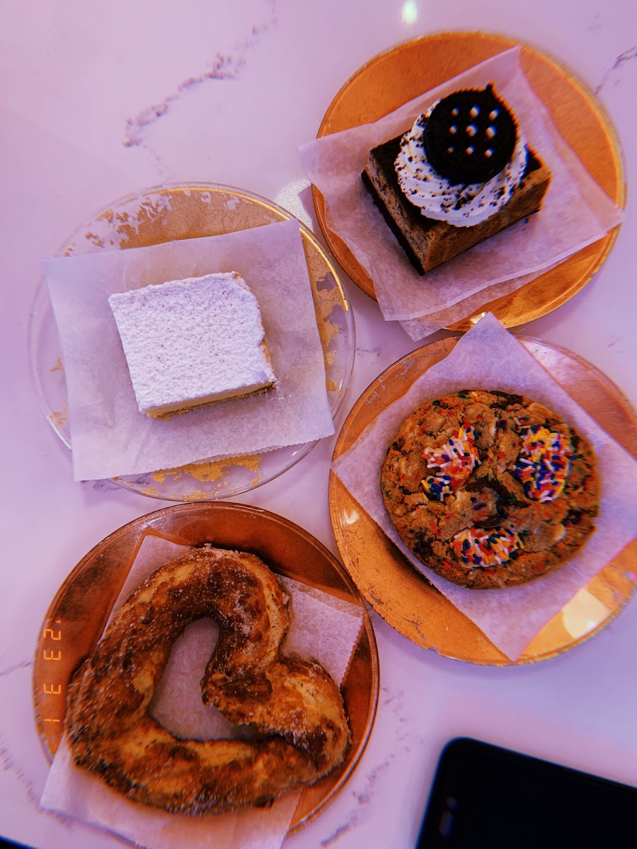 Lemon Square, Oreo Cheesecake, Cinnamon Pretzel, Animal Cracker Cookie