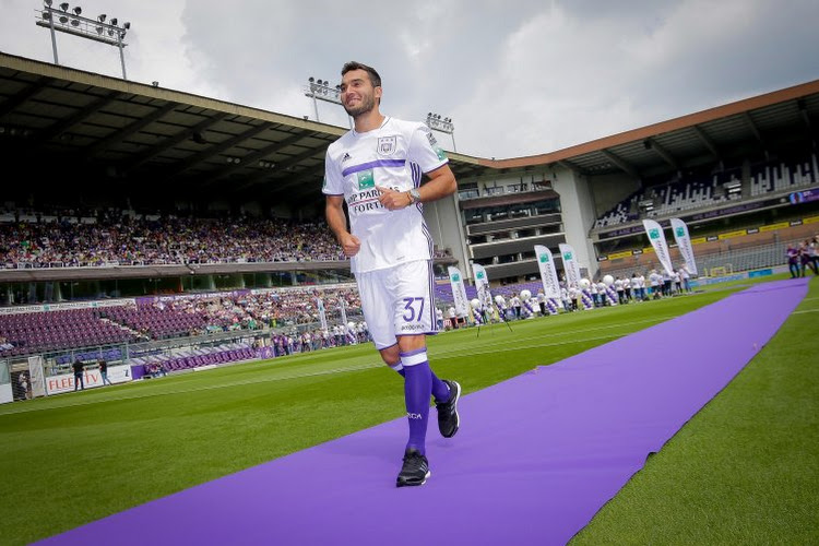 Geen kansen bij Anderlecht, maar... wel opnieuw international