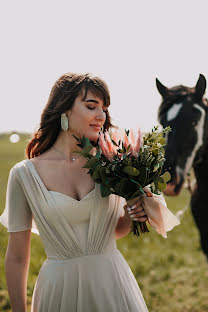 Wedding photographer Valeriya Kolosova (kolosovaphoto). Photo of 19 August 2019