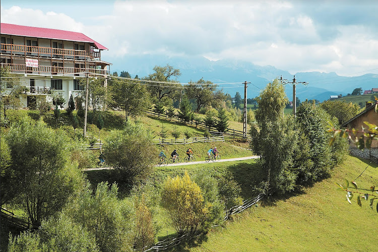 Romanian bike tour through picturesque villages