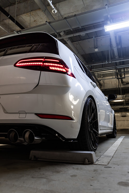 ゴルフ Rの愛車の一番好きな角度・フォルクスワーゲン・ゴルフR・VOSSEN・Golf Rに関するカスタム事例の投稿画像2枚目
