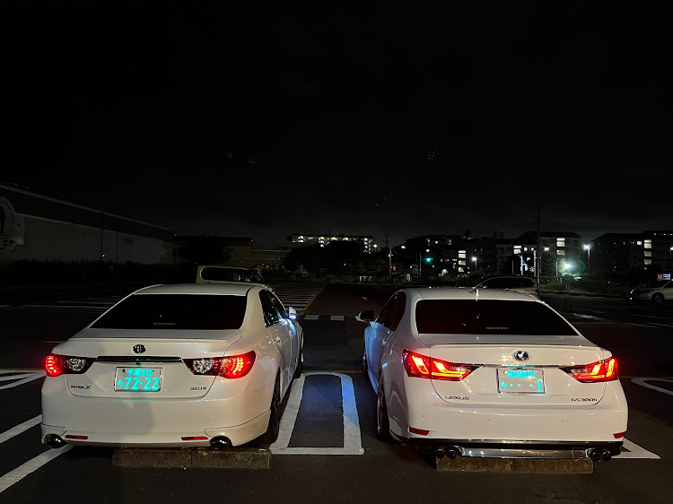 GSの車高チョイ下げ・レクサス・夜ドライブ・トヨタ・セダンに関するカスタム事例の投稿画像3枚目