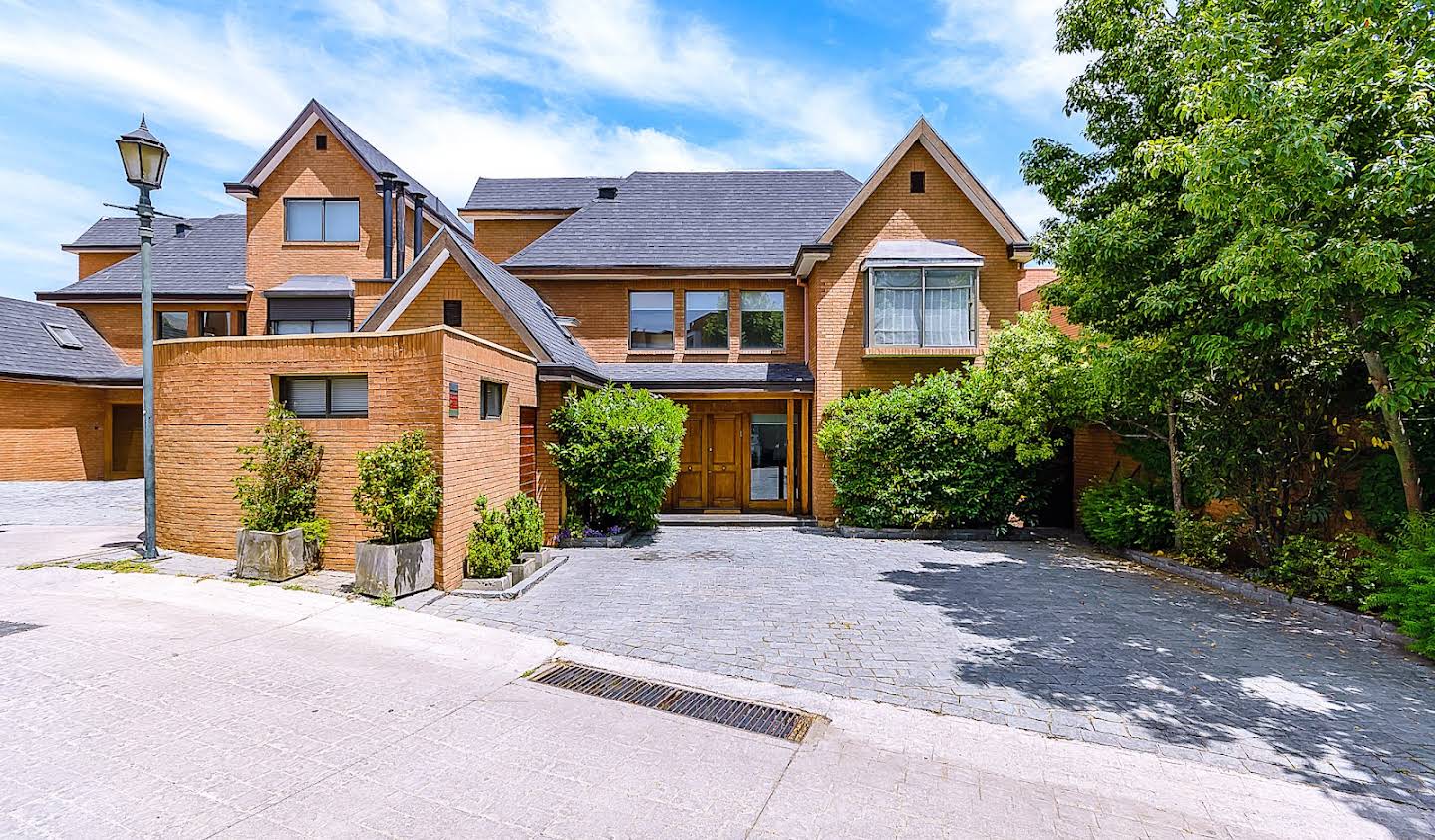 House with garden and terrace Las Condes