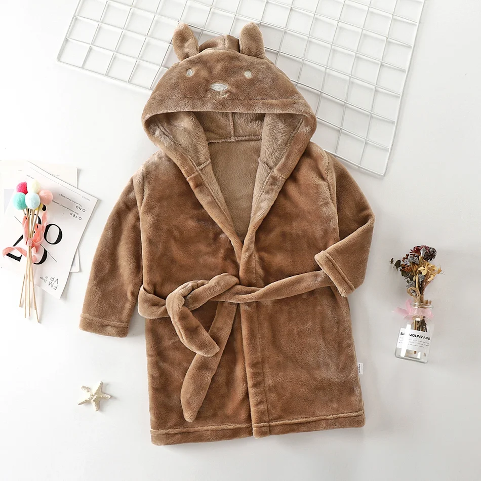 Chemise de nuit enfant en flanelle avec oreilles de lapin, pour des nuits douces et chaudes. Un pyjama adorable et confortable pour enfants.