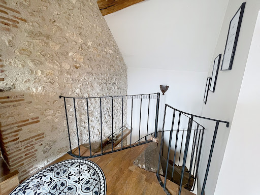 House with garden and terrace 2