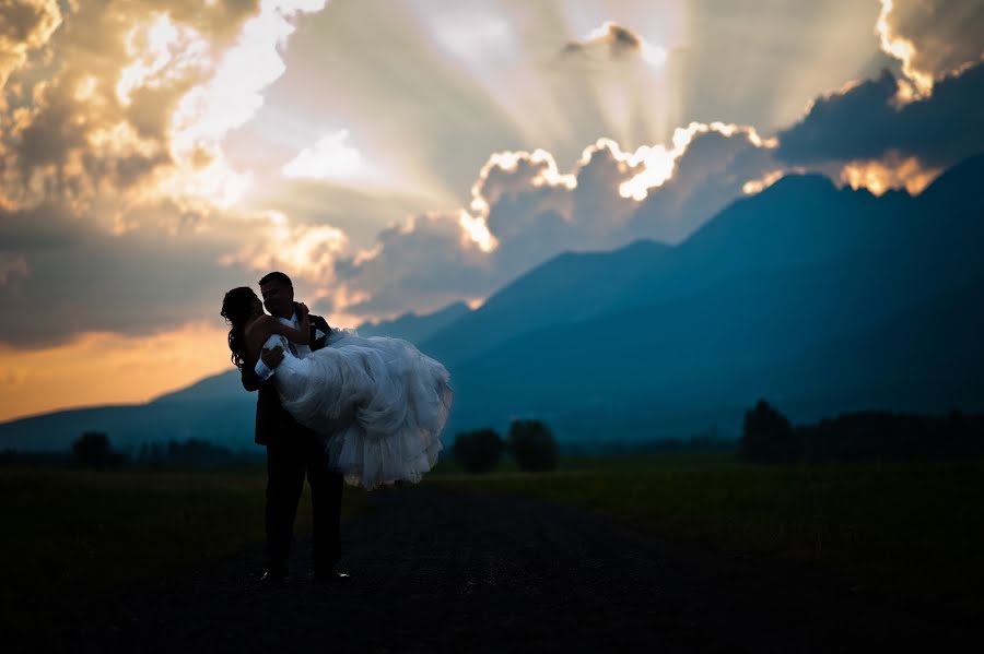 Wedding photographer Marek Suchy (suchy). Photo of 14 February 2014