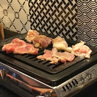 逸之牛熟成炸牛燒肉(中正旗艦店)