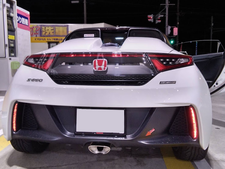 S660の洗車・ガソスタ映え？・キレイに撮れる・仕事帰りに関するカスタム事例の投稿画像1枚目