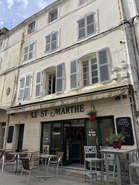 Vente appartement 4 pièces 160 m² à Niort (79000), 281 000 €