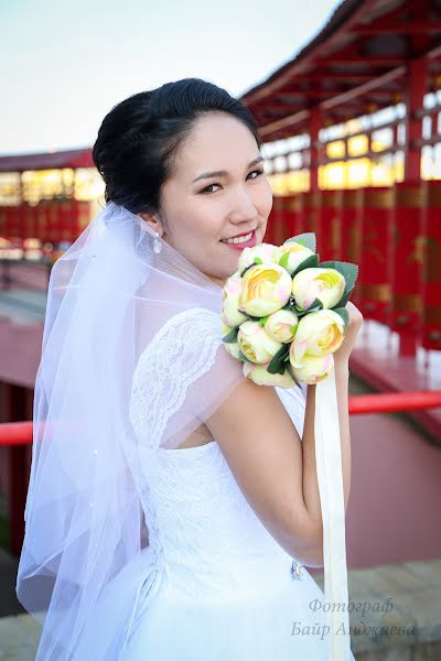 結婚式の写真家Bayr Andzhaeva (bair)。2015 7月3日の写真