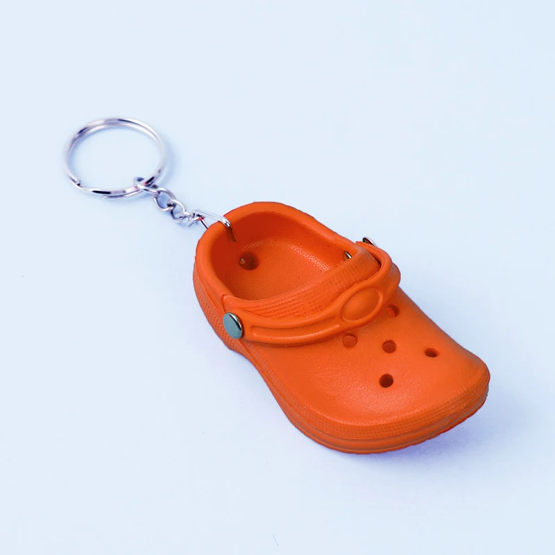 Porte-clés Pendentif de Mode Style Coulissant Simple. Accès facile aux clés avec un design élégant. Parfait pour un usage quotidien et un style moderne.