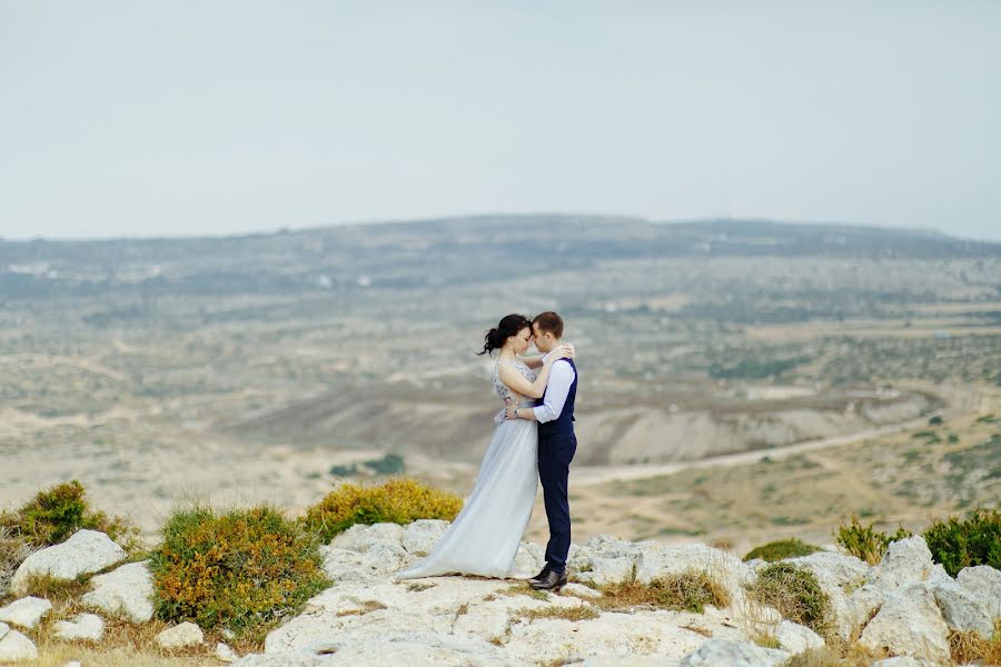 Fotógrafo de casamento Kirill Zorin (akzphoto). Foto de 4 de fevereiro 2019