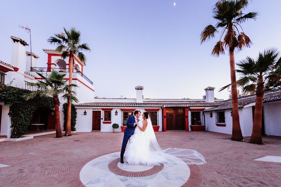 Wedding photographer Manuel Asián (manuelasian). Photo of 7 August 2017