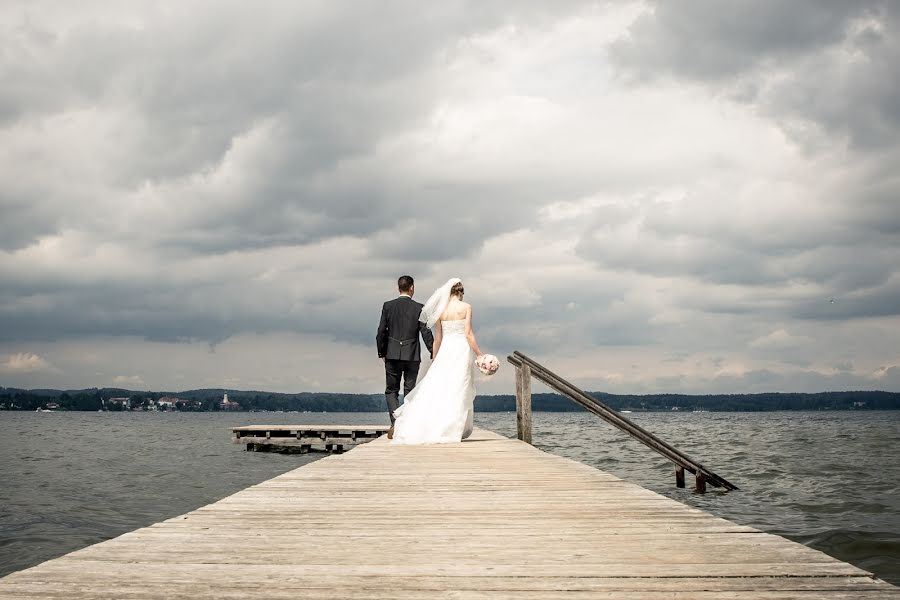 Wedding photographer Anna Von Hafenbrädl (avh-photography). Photo of 19 August 2019